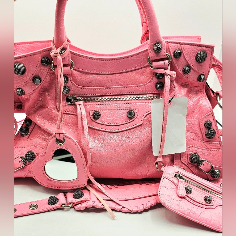 Balenciaga Neo Cagole Sweet Pink Crossbody Bag with Heart Mirror New W/ Tag - Picture 12 of 12
